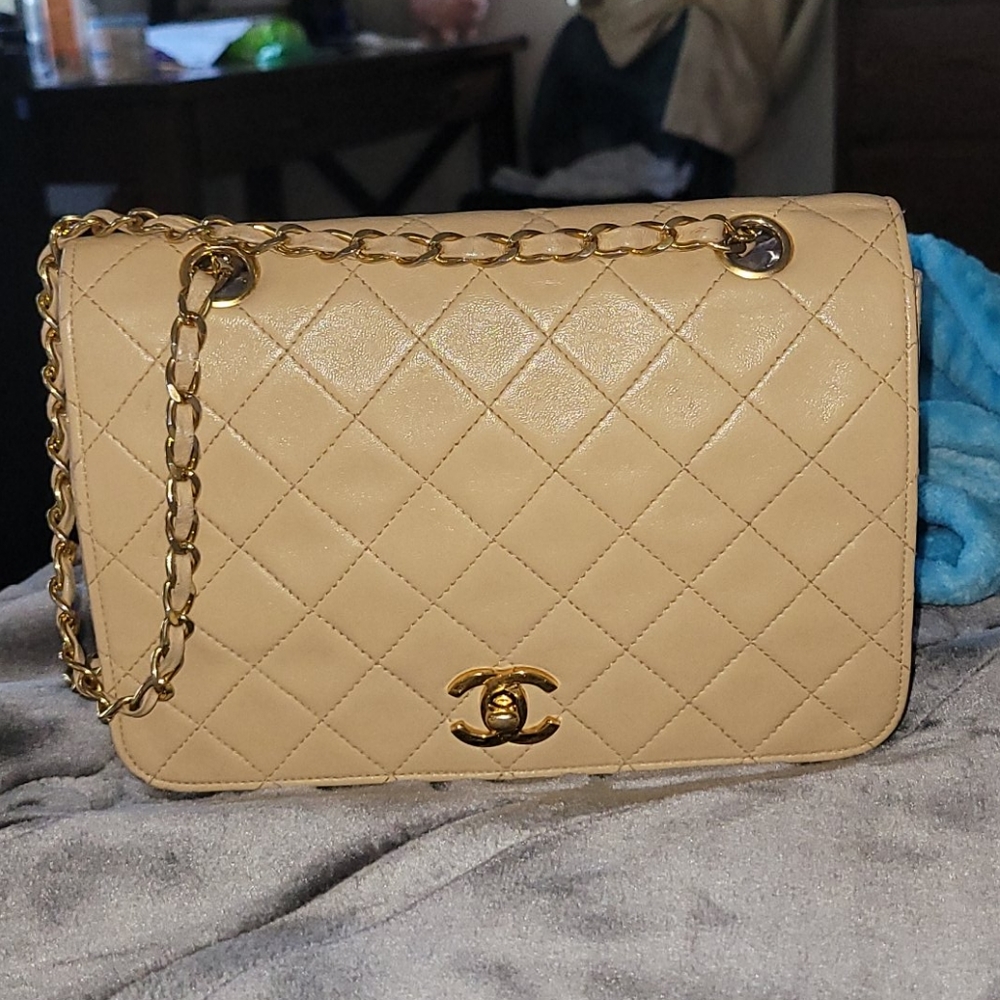 Chanel purse